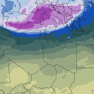 A polar mass is rushing towards southern Europe and the central Mediterranean, while the blocking system continues over the eastern Mediterranean.