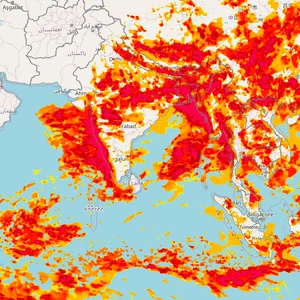 تعادل ما يهطل على دول عربية في سنوات.. رياح المونسون تشتد وتجلب آلاف اللترات من الأمطار للهند | عرب تايم