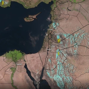 الأردن | رصد سحب رعدية وإشارة برق في البادية الوسطى الآن