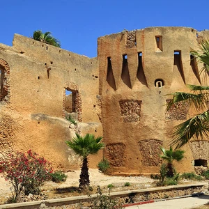 صور من الدار البيضاء.. الجوهرة المغربية المتألقة