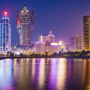 مكاو.. عملة جميلة بوجهين آسيوي وأوروبي