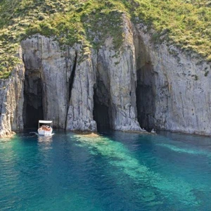 In pictures.. Learn about the most beautiful charming islands of Italy