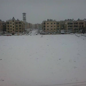 بالصور الثلوج تغطي مدينة حلب السورية وتلبسها الثوب الأبيض !