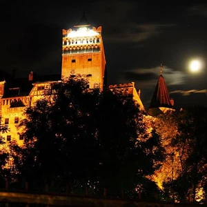 Dracula .. the historical castle that takes the breath away of tourists