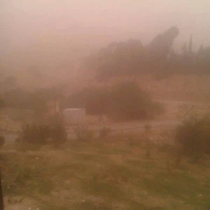 رياح قوية وغبار في لواء ديرعلا منطقه ابو الزيغان الصورة من الصديق راشد الشوبكي