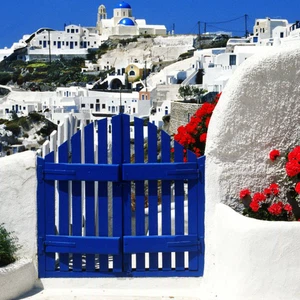 Santorini in 26 photos.. will tempt you to travel to it