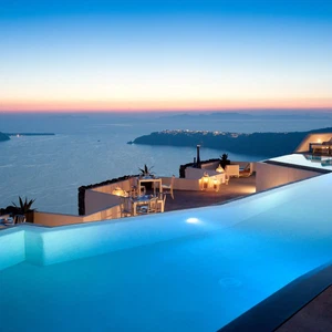 Santorini in 26 photos.. will tempt you to travel to it