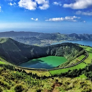 جزيرة ساو ميغيل.. الجزيرة الخضراء في البرتغال