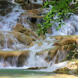 Tourist places in Jamaica .. the enormous natural treasures