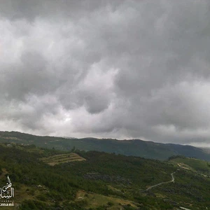 بالصور : مع بداية حزيران .. هطولات مطرية مُتفاوتة الغزارة في المناطق الساحلية السورية ..
