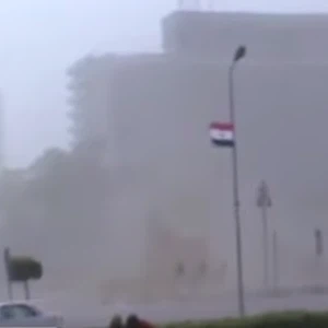 بالفيديو: غبار وأمطار خفيفة في قلب العاصمة المصرية 