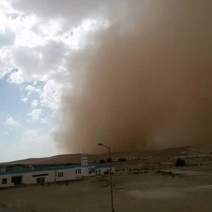 عاصفة رملية في القطرانة: تصوير أحمد الأطرم