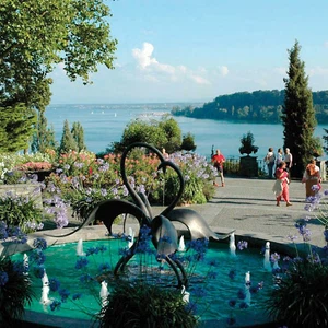 Apprenez à connaître Mainau .. l&#39;île aux roses en Allemagne