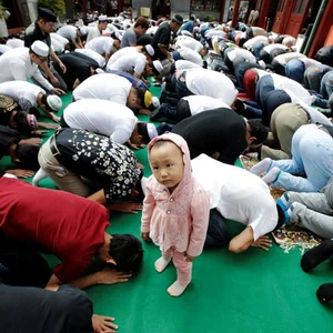بالصور: هكذا يحتفل المسلمون حول العالم  بعيد الأضحى 