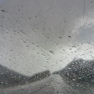 هطول أمطار الخير على بعض قرى وادي الحواسنة بعدسة حسن آل سنان