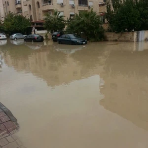 مشكلة في تصريف المياه في أحد أحياء العاصمة