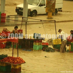 أمطار غزيرة تداهم العاصمة التونسية