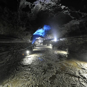 11 amazing photos of lava tubes around the world