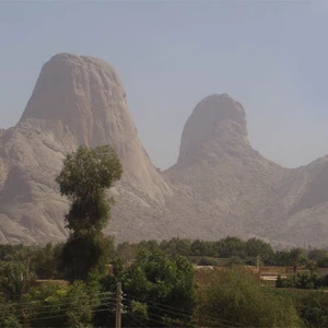 Pictures: The largest rock masses in the world in a mountain in the Sudanese city of Kassala