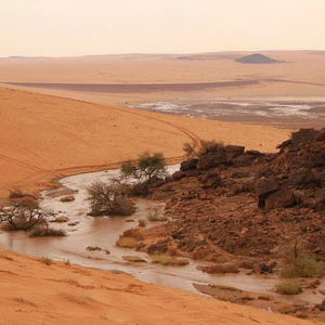 بالصور : مشاهد رائعة للبروق و الأمطار على غرب حائل