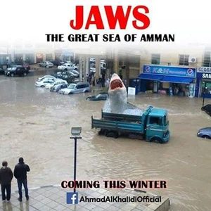 بالصور : غرق شوارع عمان يشعل النكات على صفحات التواصل الاجتماعي
