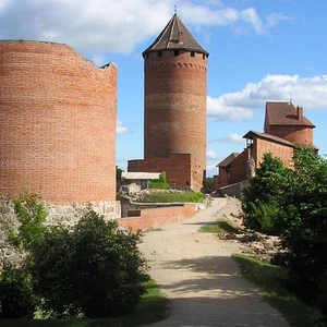 قلعة تورايداس في لاتفيا