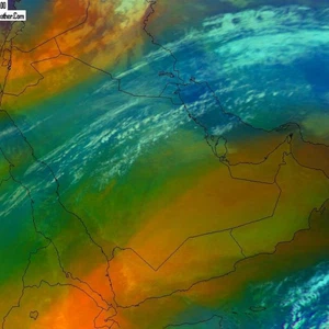 بالصور: تراكم البَرد بعد تساقطه الكثيف على غزة 