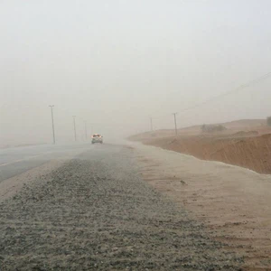 الصور تم نشرها على منتدى مركز العاصقة المُختص بنقل أحوال الطقس في الامارات