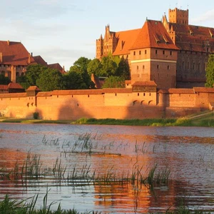 قلعة مالبو في بولندا