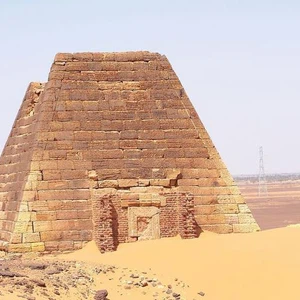 يعقد السودانيون أملاً على هذه المواقع في جلب العديد من السياح في المستقبل