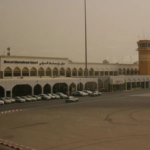 المركز الخامس: مطار مسقط الدولي