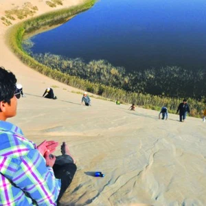 In pictures: Lake Asfar, the splendor of the desert embracing water