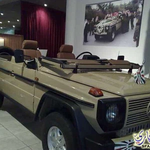 صورة السيارة التي نقلت جنازة الملك الحسين بن طلال إلى مثواه الاخير