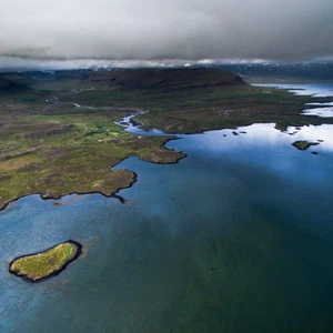 11 photos from the air that will tempt you to travel to Iceland