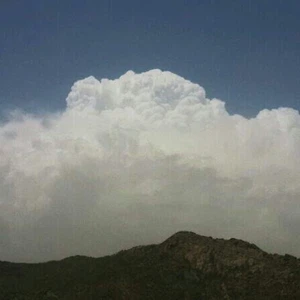 صورة لكثافة الغيوم و تطورها في المنطقة 