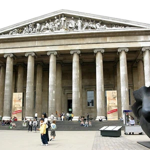 Learn about the most famous and most visited museums in the world