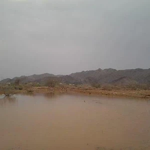 سحب رعدية ضخمة في سماء جازان عصر الثلاثاء 