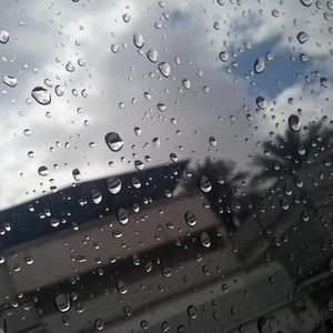 بالصور : أمطار رعدية غزيرة وسيول في الدمام مساء الثلاثاء وصباح الأربعاء 