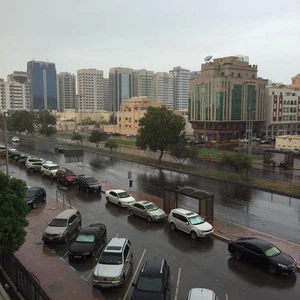 أمطار أبوظبي - عبر مركز العاصفة 