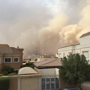 عاصفة رملية جديدة تشهدها الرياض اليوم