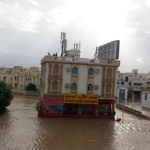 الأمطار تُغرق ولاية صحار و تُغير معالمها بـ 24 ساعة فقط 