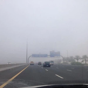 إحدى الطرق الخارجية التابعة لمدينة دبي 