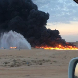 أنباء عن إنفجار انبوب نفط على طريق الرياض القصيم 