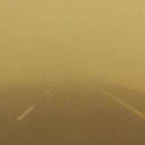 شاهد ماذا فعلت العاصفة الرملية بمحافظة طبرجل اليوم الجمعة 