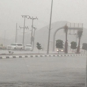 صورة تظهر غزارة الامطار في العيص 