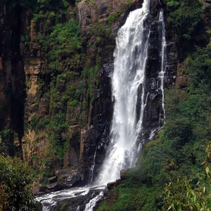 6 cascades incroyables au Sri Lanka