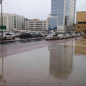 أمطار تُنعش الأجواء في دبي - مركز العاصفة