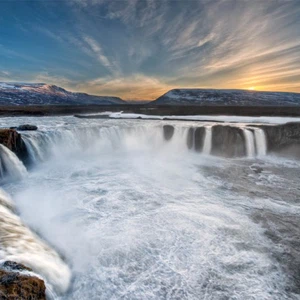 30 photos incroyables et 10 cascades incroyables en Islande