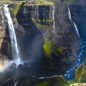 30 amazing photos and 10 amazing waterfalls in Iceland