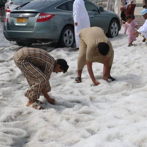 أجواء مميزة و فرصة للهو مع البرد 